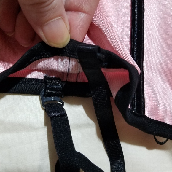 Pink corset w removal garter clips size medium - Picture 4 of 8